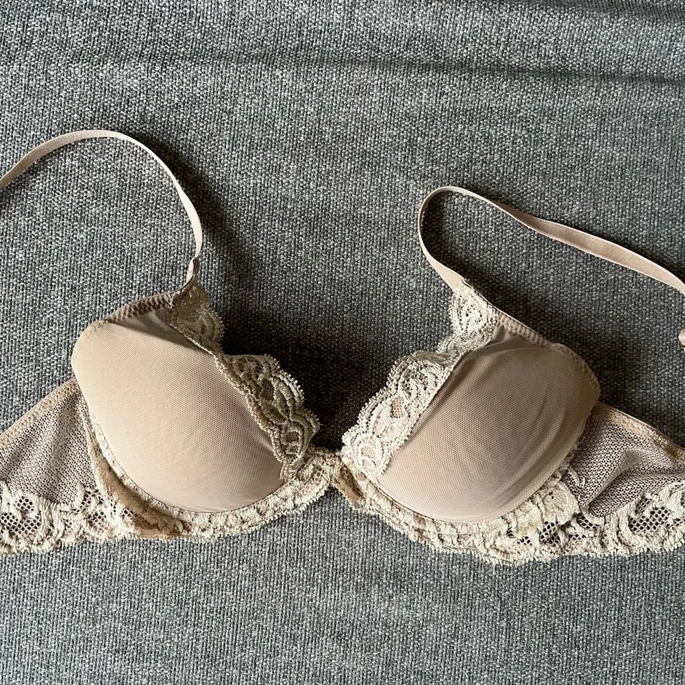 NWOT! Natori Feathers Contour Plunge Bra - Beige - Picture 2 of 4